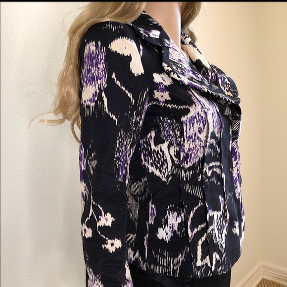 Elie Tahari Ladies Blazer NWOT XS - Picture 2 of 6